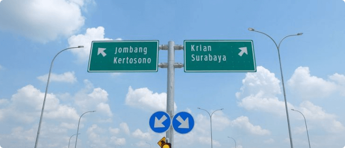 palang-warna-hijau Wajib Tahu Arti Rambu Warna Hijau, Biru di Jalan Tol