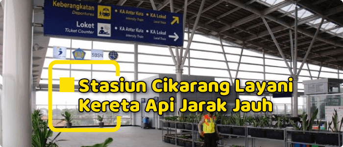 Kereta Api Berhenti di Stasiun Cikarang