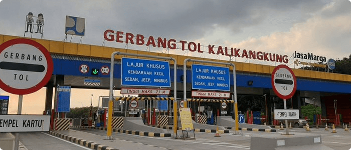 gerbang-tol-kalikangkung Mau Mudik? Cek Tarif Tol Trans Jawa Jakarta ke Semarang, Solo, Surabaya
