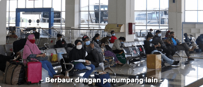 tips-naik-bus-akap-berbaur-dengan-penumpang 8 Tips Naik Bus AKAP Buat yang Pertama Kali