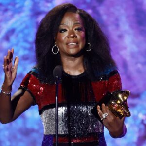 Menang Grammy Awards, Viola Davis Raih EGOT